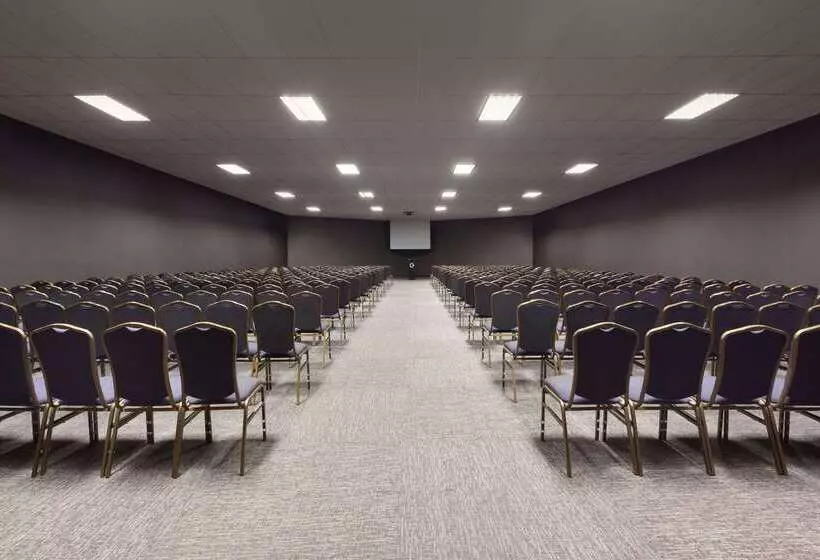 هتل Costa Del Sol Wyndham Trujillo