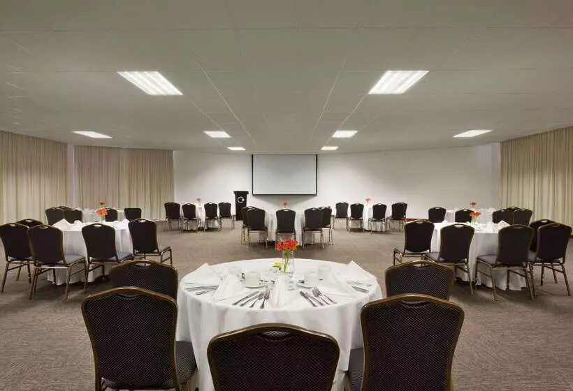 هتل Costa Del Sol Wyndham Trujillo