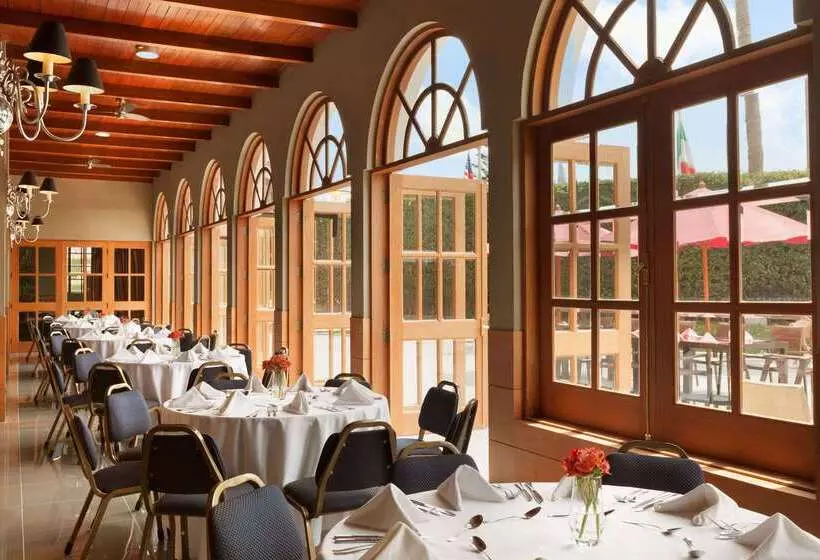 هتل Costa Del Sol Wyndham Trujillo