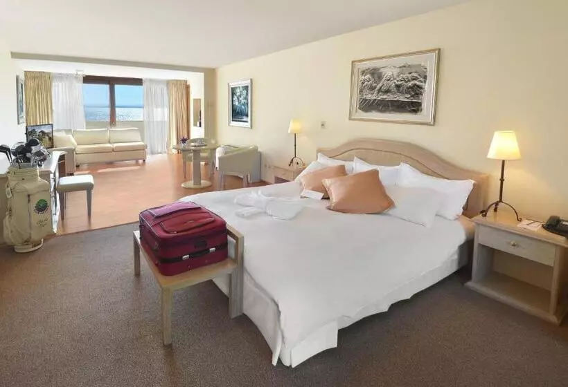 호텔 Del Lago Golf & Art Resort