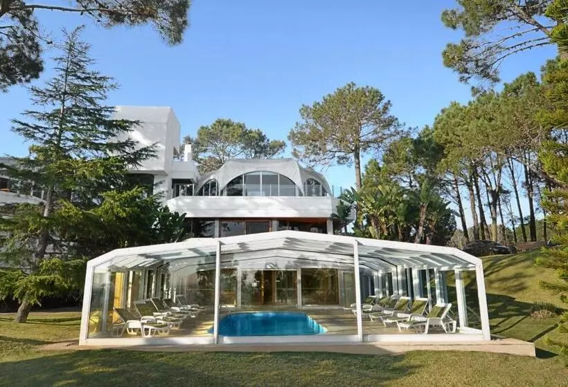 호텔 Del Lago Golf & Art Resort