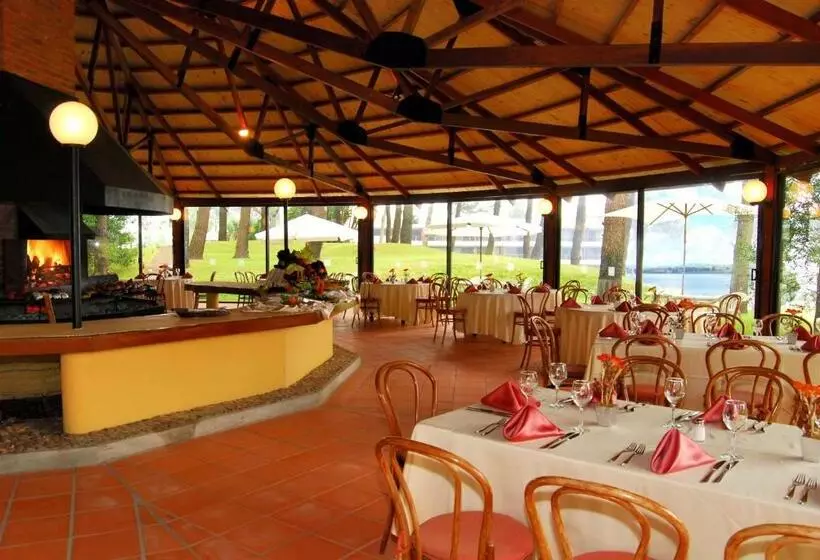 호텔 Del Lago Golf & Art Resort