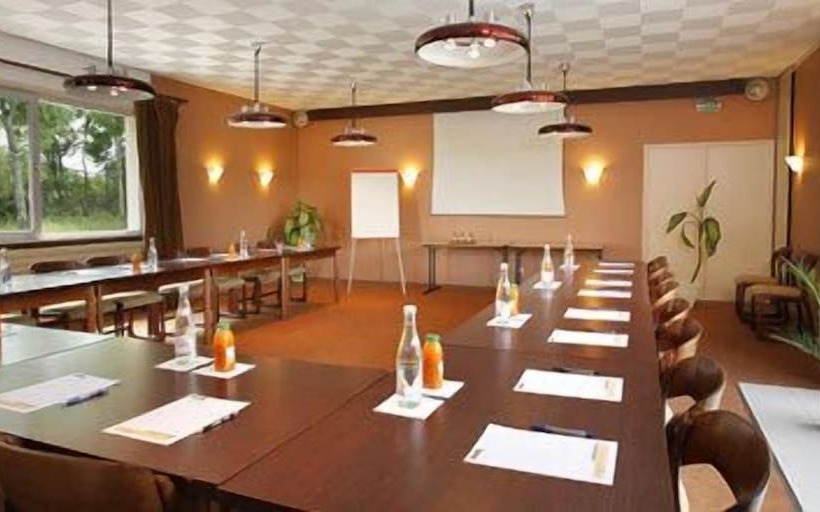 فندق Du Val Vert