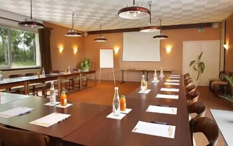 فندق Du Val Vert