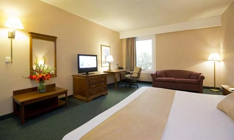 هتل Eurobuilding Express El Tigre