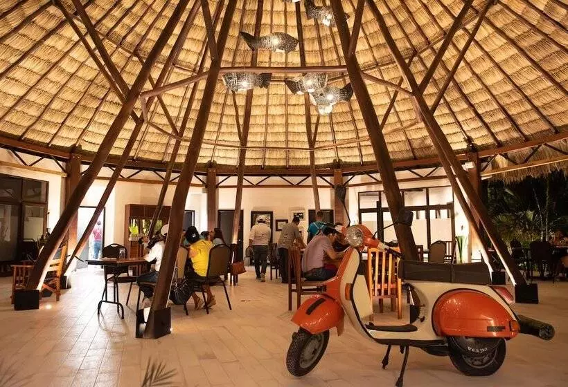 هتل Maya Internacional