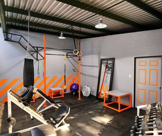 هتل Maya Internacional