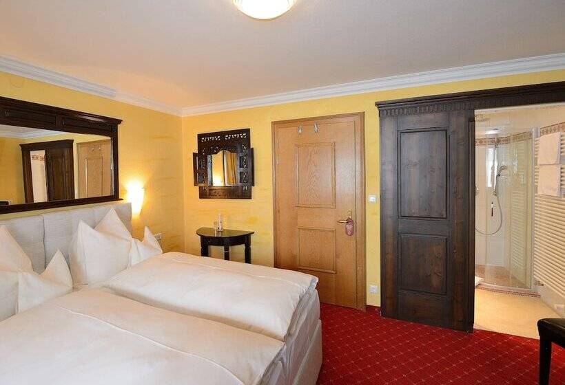 هتل Pension Felsenhof