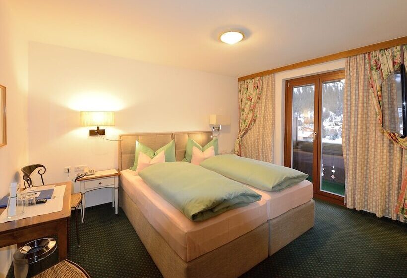 هتل Pension Felsenhof