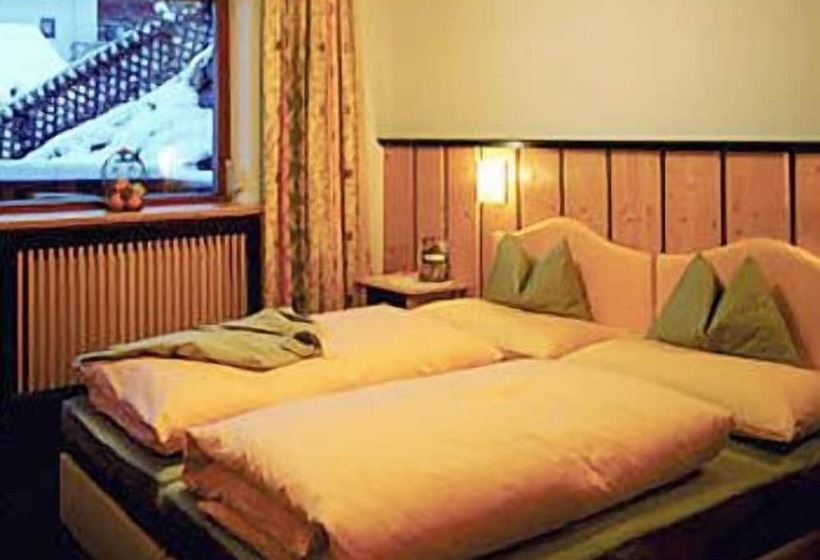 هتل Pension Felsenhof