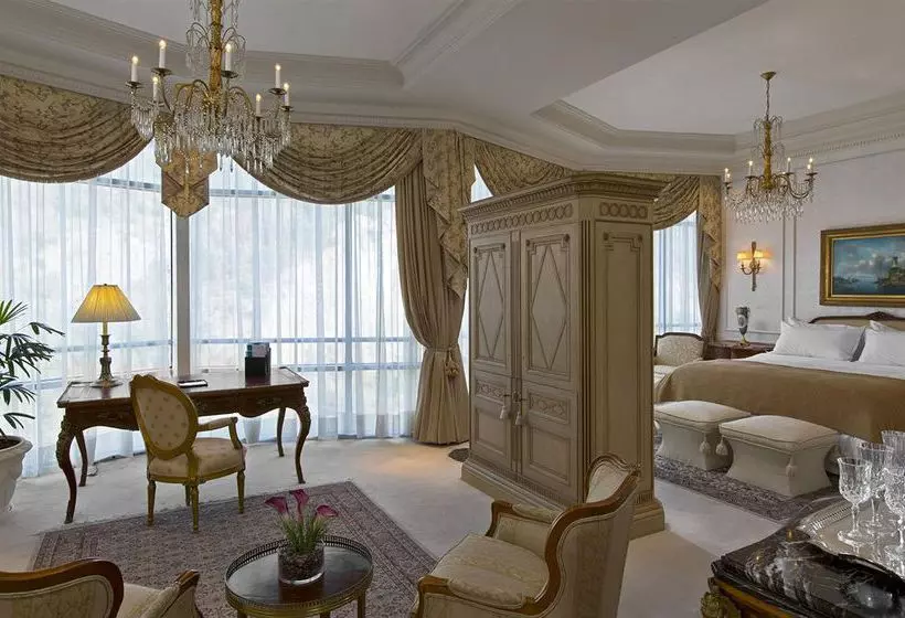 酒店 San Cristobal Tower, Santiago