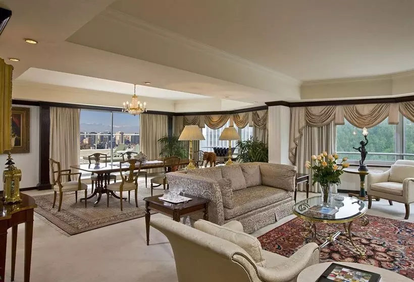 酒店 San Cristobal Tower, Santiago