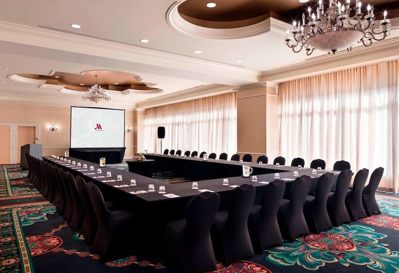 هتل St. Kitts Marriott Resort & The Royal Beach Casino