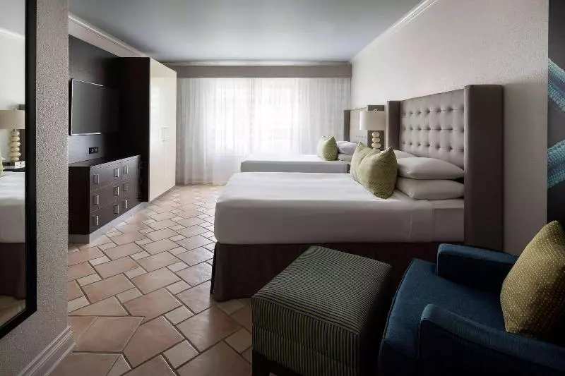 هتل St. Kitts Marriott Resort & The Royal Beach Casino