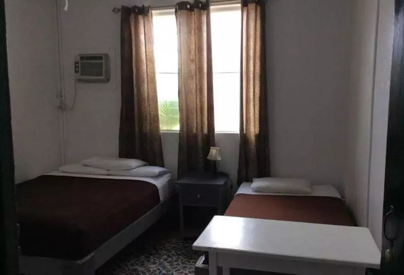 فندق Caribbean Palms Inn