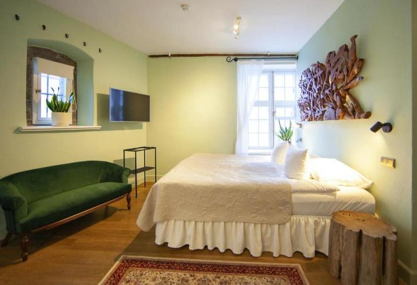 Hotel The Three Sisters