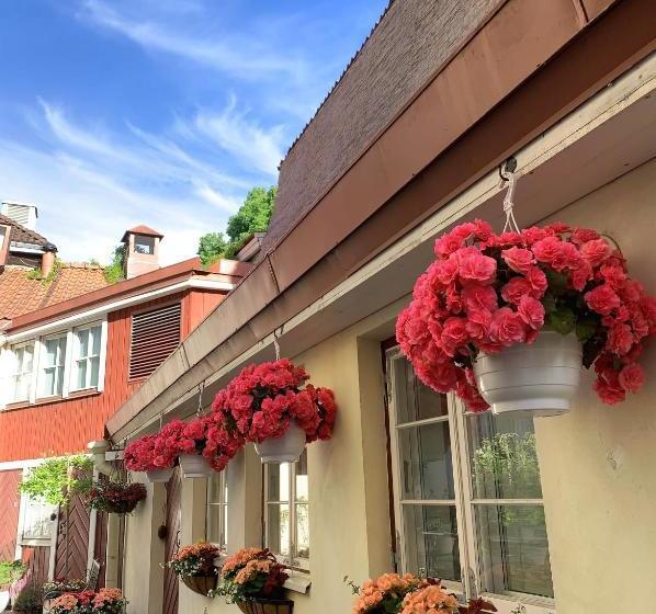 Hotel The Three Sisters