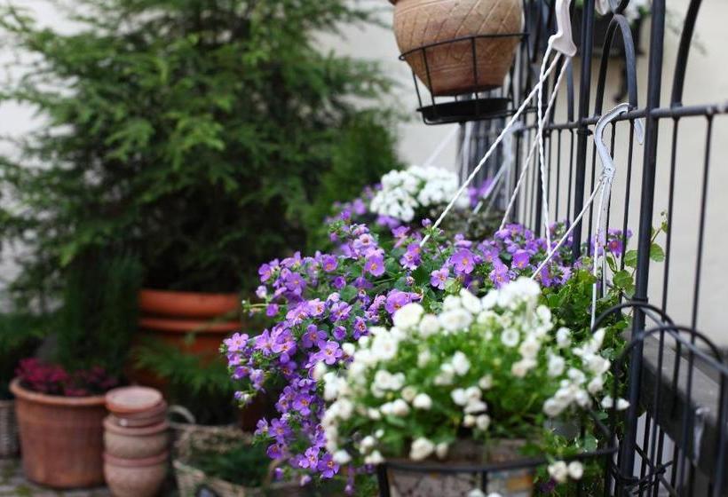 Hotel The Three Sisters