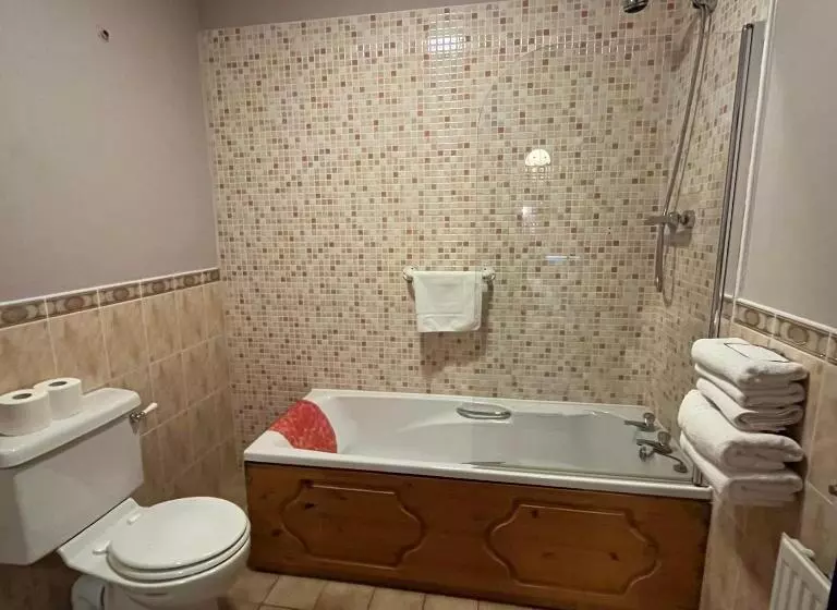 Отель The Yeats County Inn