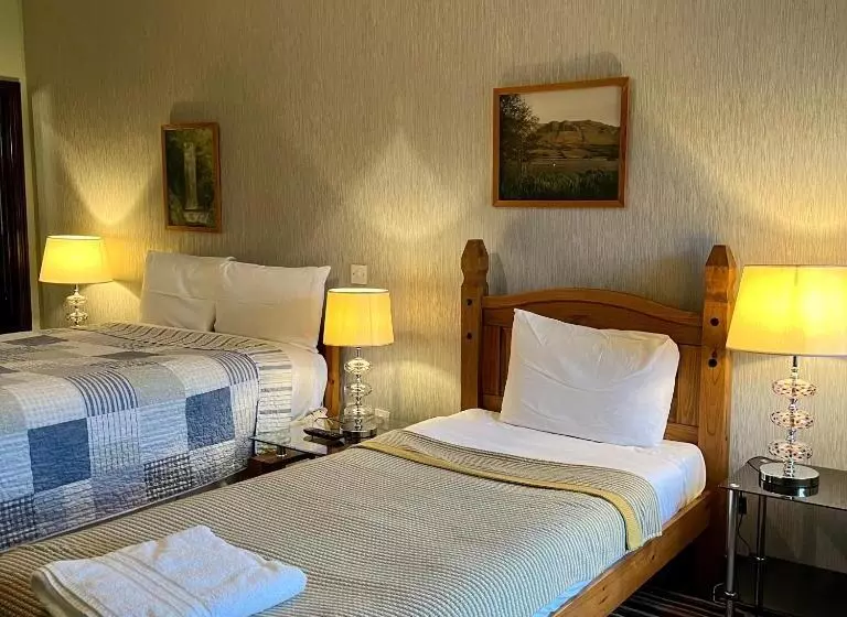 Отель The Yeats County Inn