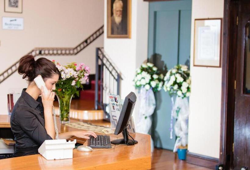 בית מלון כפרי The Yeats County Inn