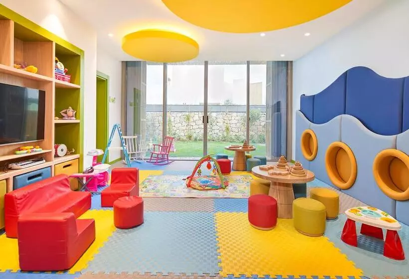 Отель Voyage Torba