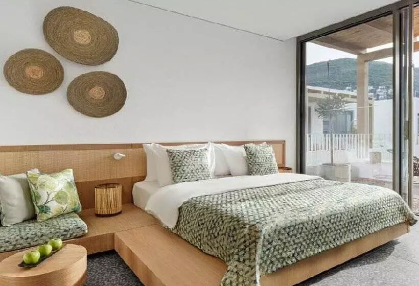 Отель Voyage Torba