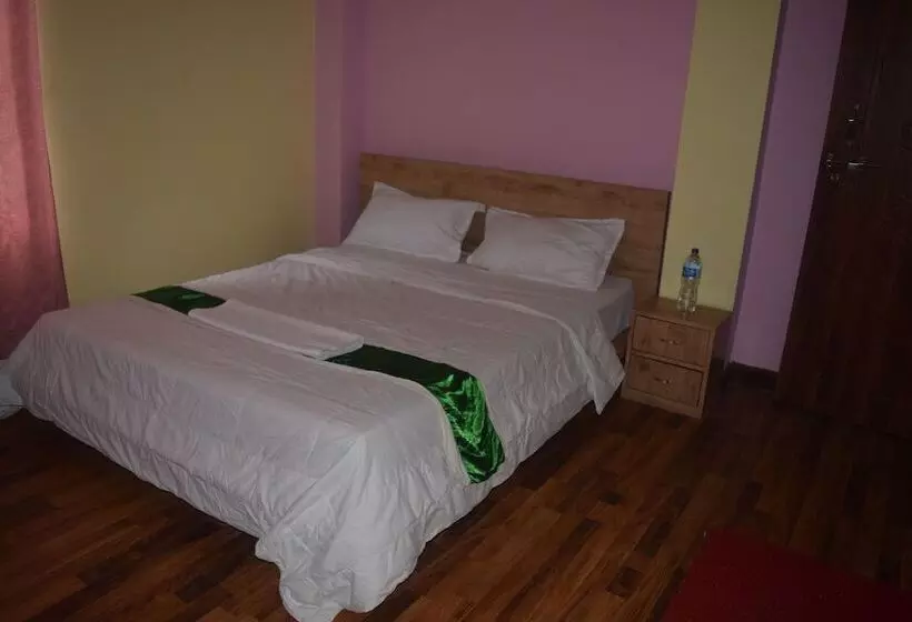 هتل Manaslu Homestay