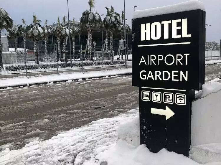 Hotelli Airport Garden
