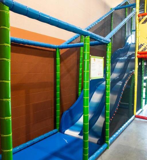 هتل De Zes Bochten