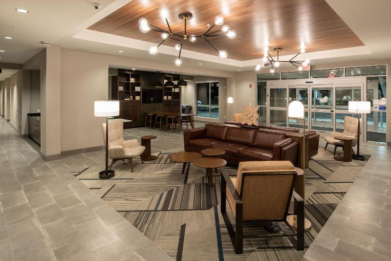 Отель Four Points By Sheraton Albany