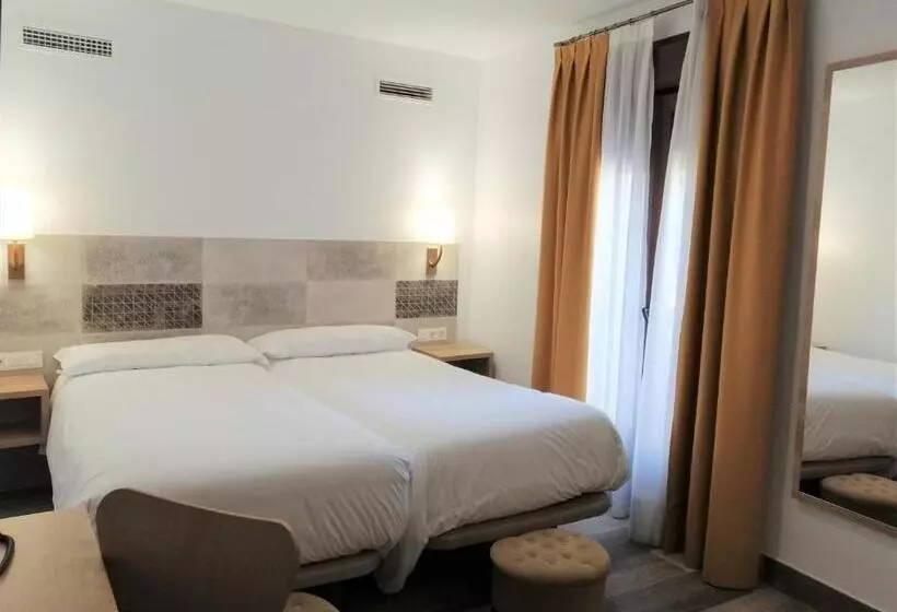 Hotelli Hostal Restaurante Villa De Brihuega