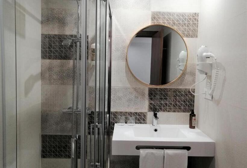 호텔 Hostal Restaurante Villa De Brihuega