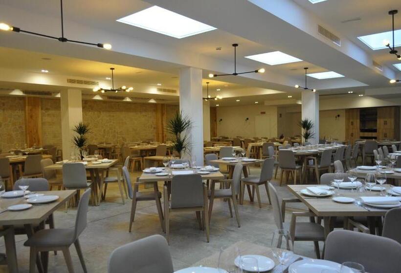 호텔 Hostal Restaurante Villa De Brihuega