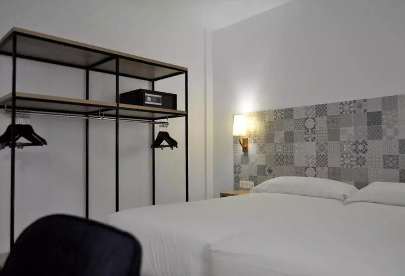 Hotelli Hostal Restaurante Villa De Brihuega