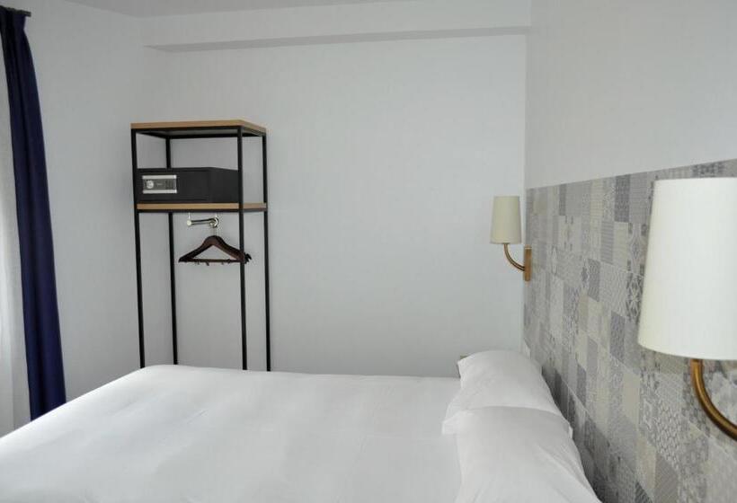 호텔 Hostal Restaurante Villa De Brihuega