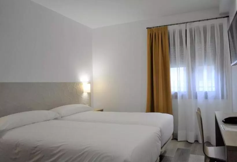 Hotelli Hostal Restaurante Villa De Brihuega