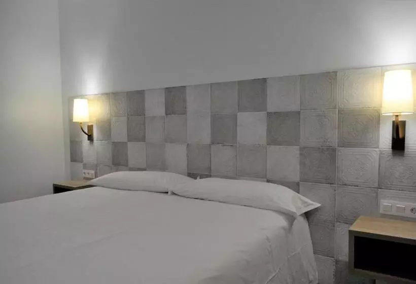 Hotelli Hostal Restaurante Villa De Brihuega