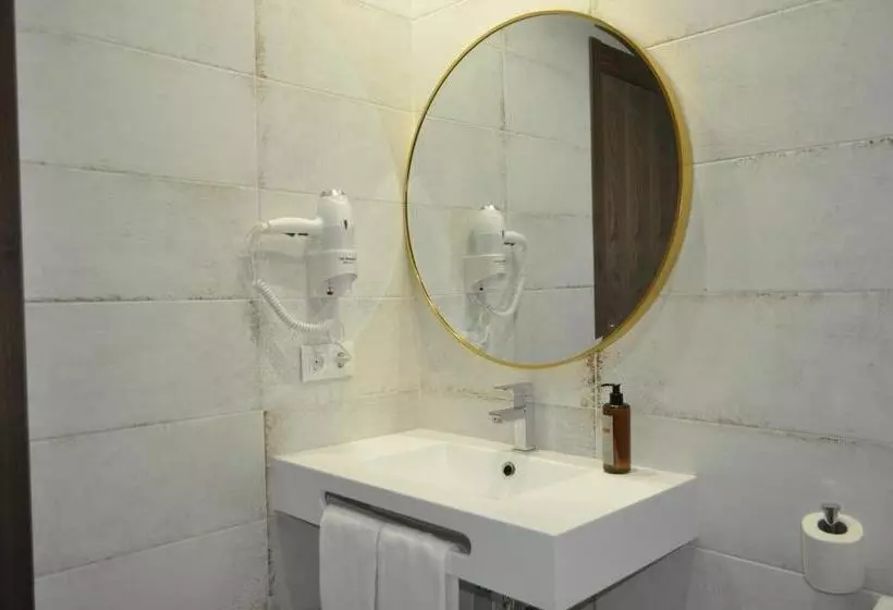 Hotelli Hostal Restaurante Villa De Brihuega