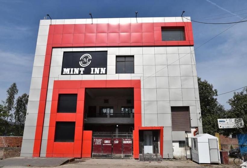 هتل Mint Inn