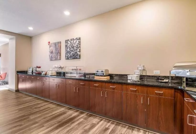 ホテル Best Western Park City Wichita North