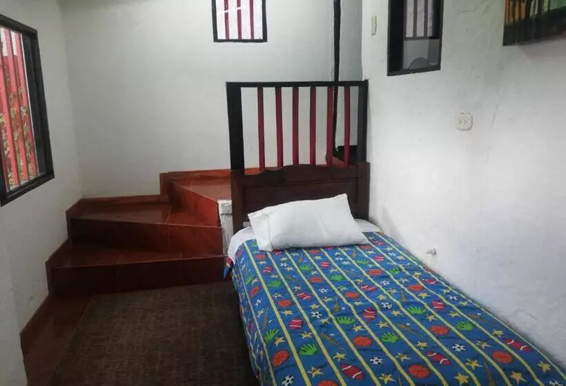 Hotelli Y Centro De Convenciones Pueblito De Yerbabuena Paraíso Natural