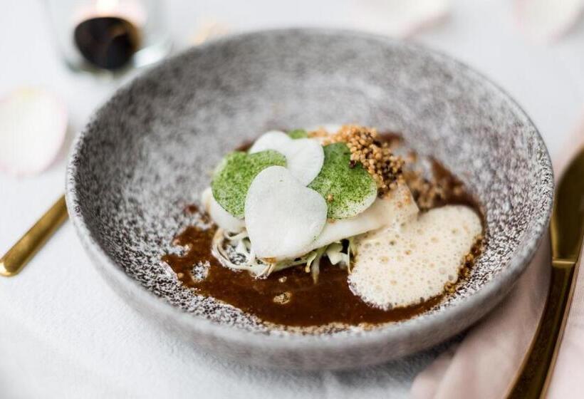 Отель Ysbrantsz Boutique