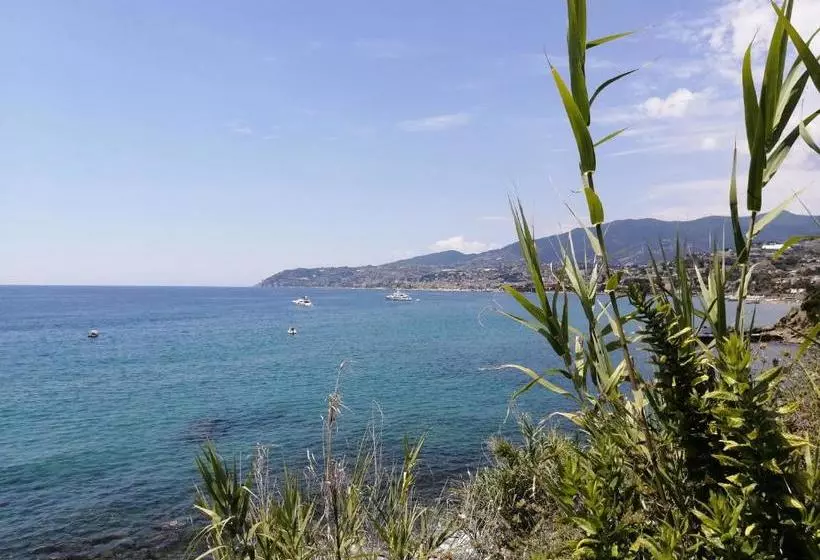 Villaggio Turistico La Vesca