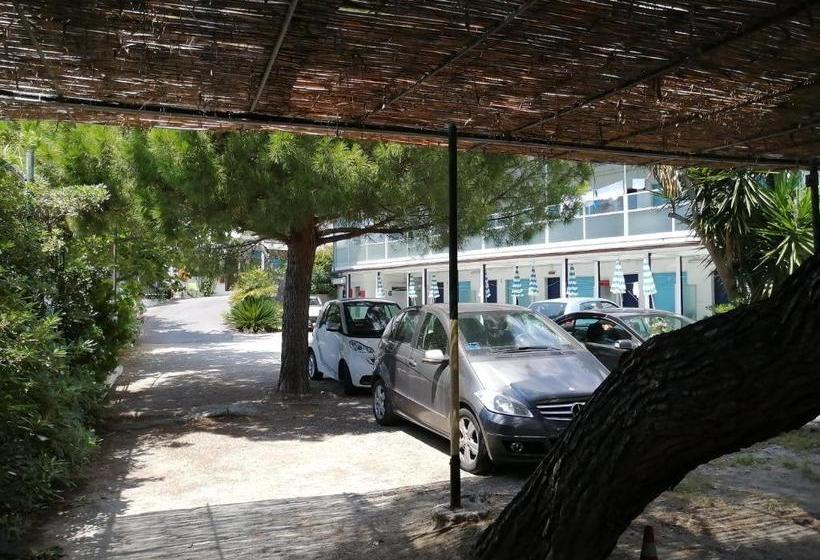 Villaggio Turistico La Vesca