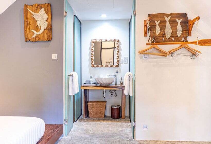 בית מלון כפרי Deevana Krabi Resort