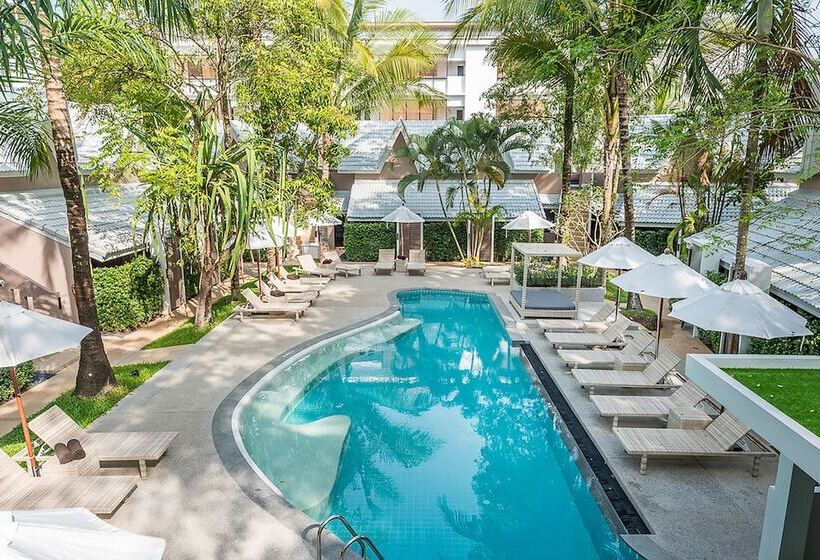 בית מלון כפרי Deevana Krabi Resort