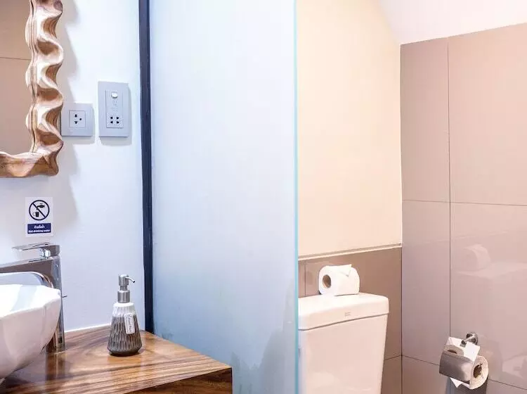 בית מלון כפרי Deevana Krabi Resort