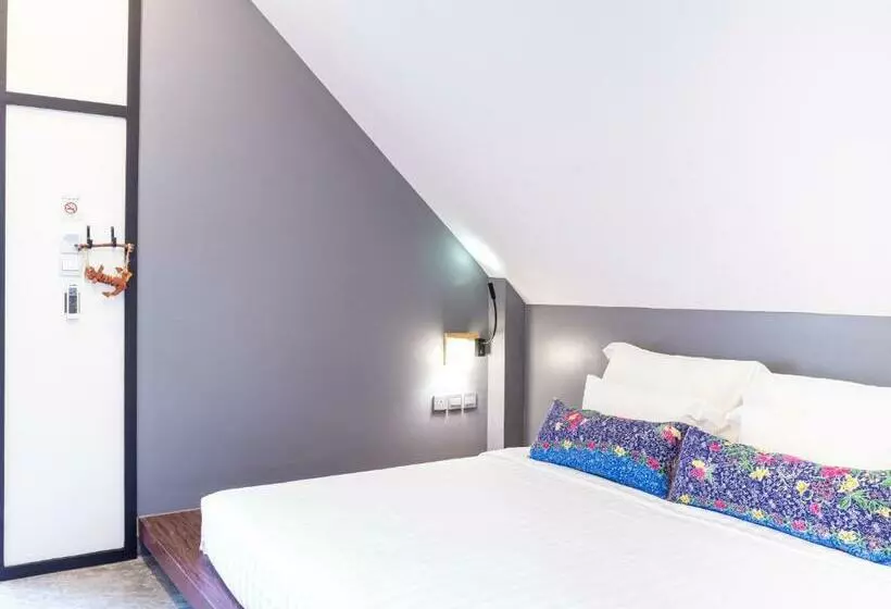 בית מלון כפרי Deevana Krabi Resort