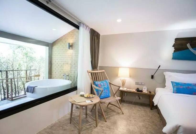 בית מלון כפרי Deevana Krabi Resort